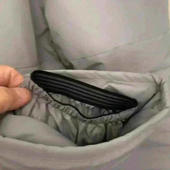 Gusti light gray snow pants with elastic waist and easy grab zipper - Picture 4 of 5